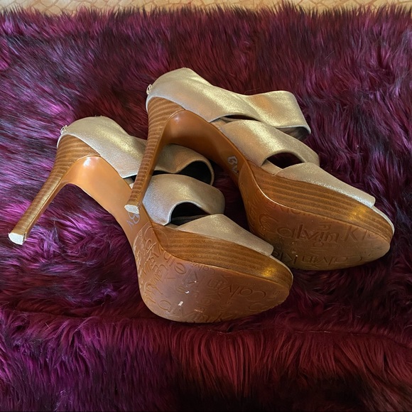 Calvin Klein Sexy Matte Silver Stilettos - Picture 6 of 6